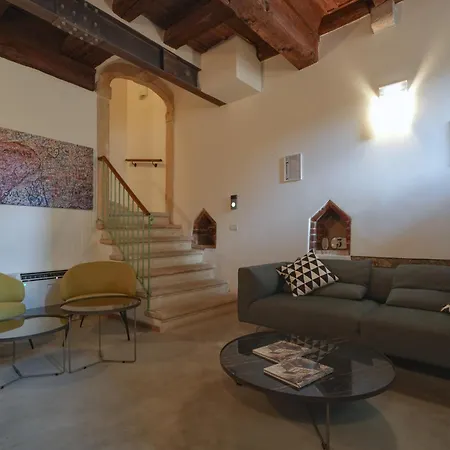 Maison d'hôtes Palazzo Di Giulietta - Juliet's Palace 3*