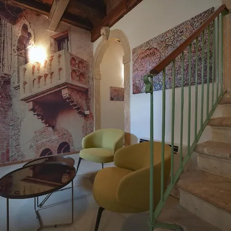 Palazzo Di Giulietta - Juliet's Palace