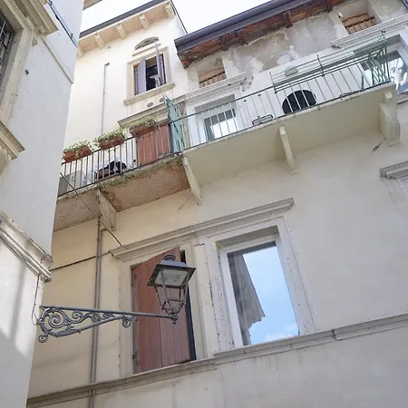 Palazzo Di Giulietta - Juliet's Palace Guest house *